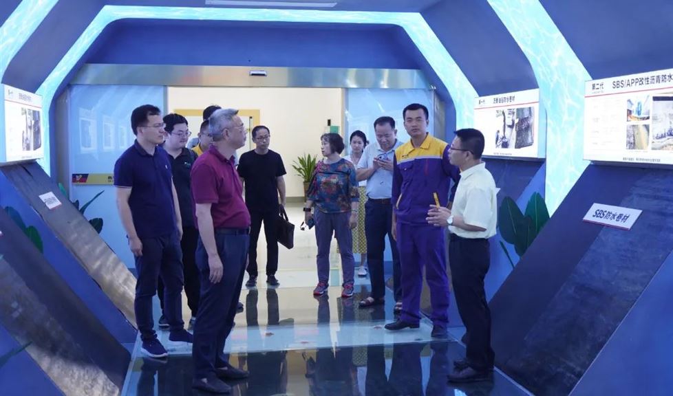 西牛皮防水（欽州）科技園迎來浙江大學、欽州科技局一行